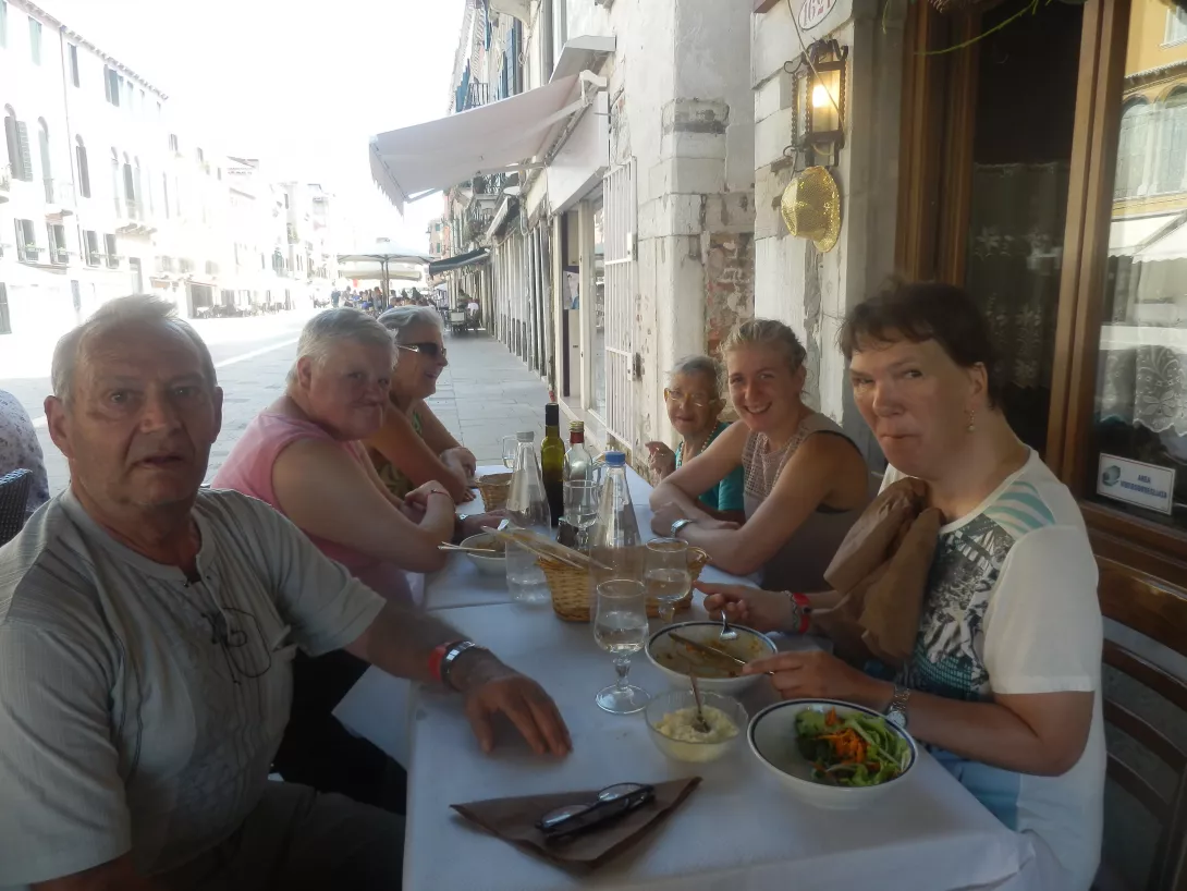 Ältere Menschen mit Beeinträchtigung